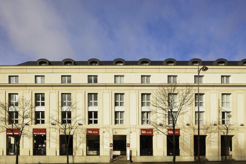 Hotel Ibis Versailles Chateau Exterior foto