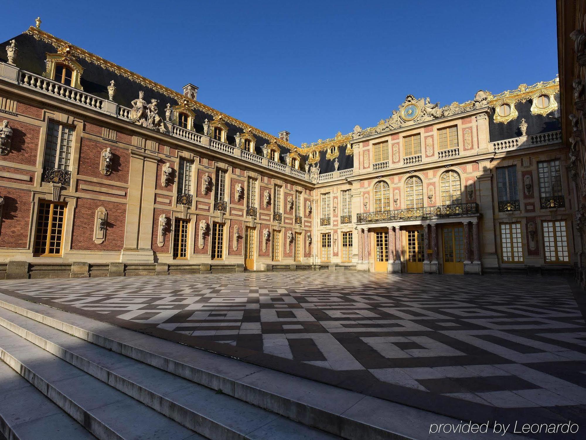 Hotel Ibis Versailles Chateau Exterior foto